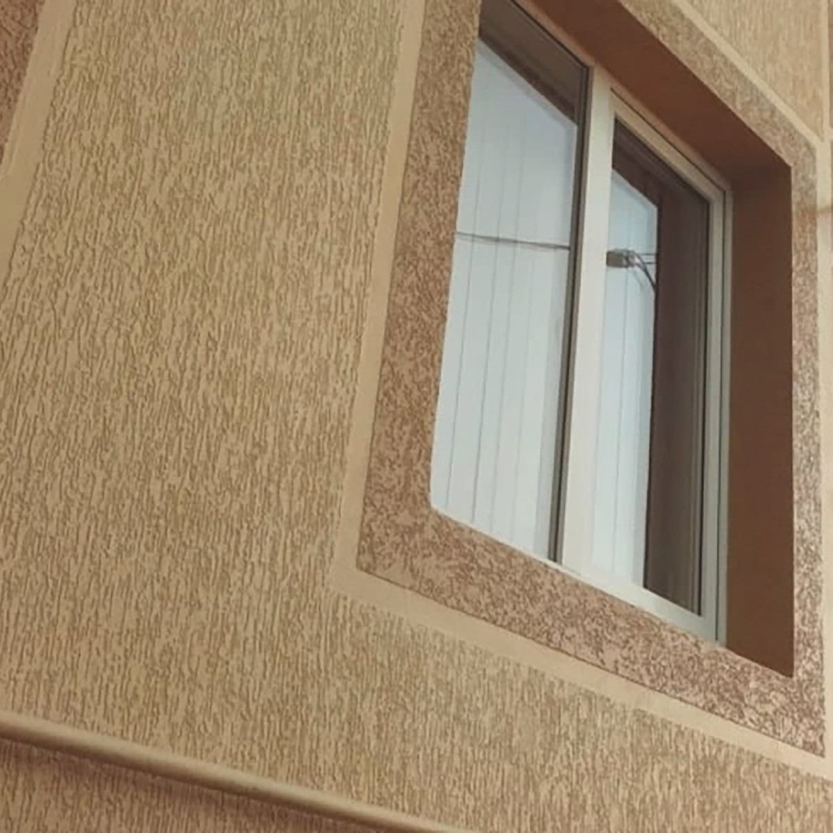 Фасадна декоративна штукатурка Короїд акриловий 25 кг NORDBERG фракція 1,5 мм прозора база С