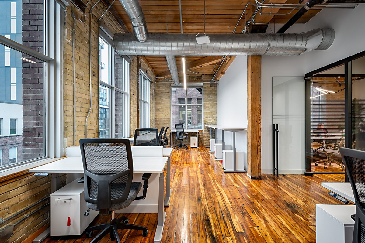 Професійний монтаж плитки Brick Wall